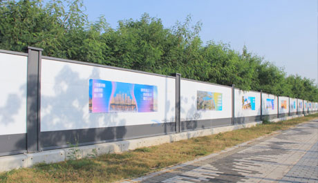 大通建材鋼圍擋、pvc圍擋符合深圳市政府統一標準的圍擋，美觀環保、安全穩固。